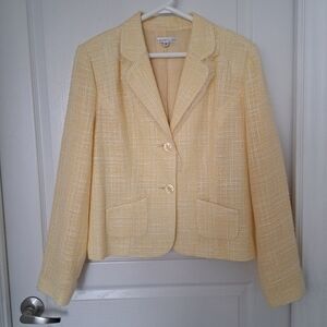 Never worn LAURA Classy Yellow Blazer Size 14